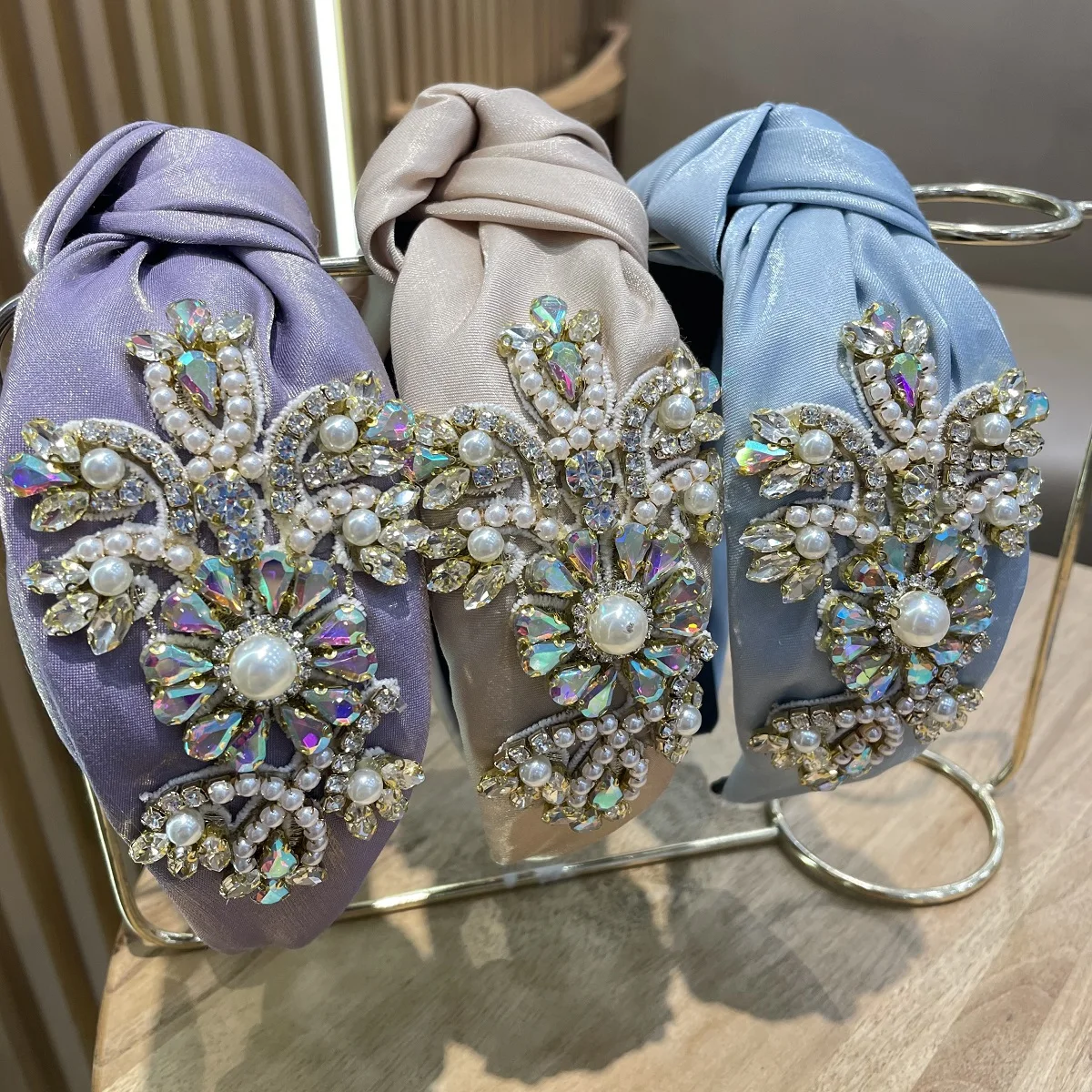 

2025 Summer Crystal Beige Purple Hairband Rhinestone Pearl Simple Headband For Girls Women Fashion Hair Jewelry Wholesale