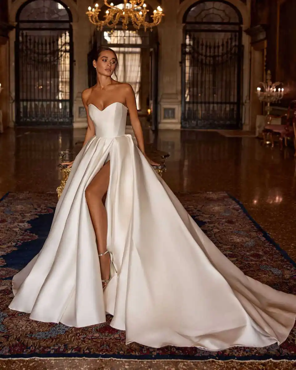

Elegant Ball Gown Wedding Dresses Strapless Side Slit With Jacket Evening Party Gown Vestido De Noiva Court Train Customized