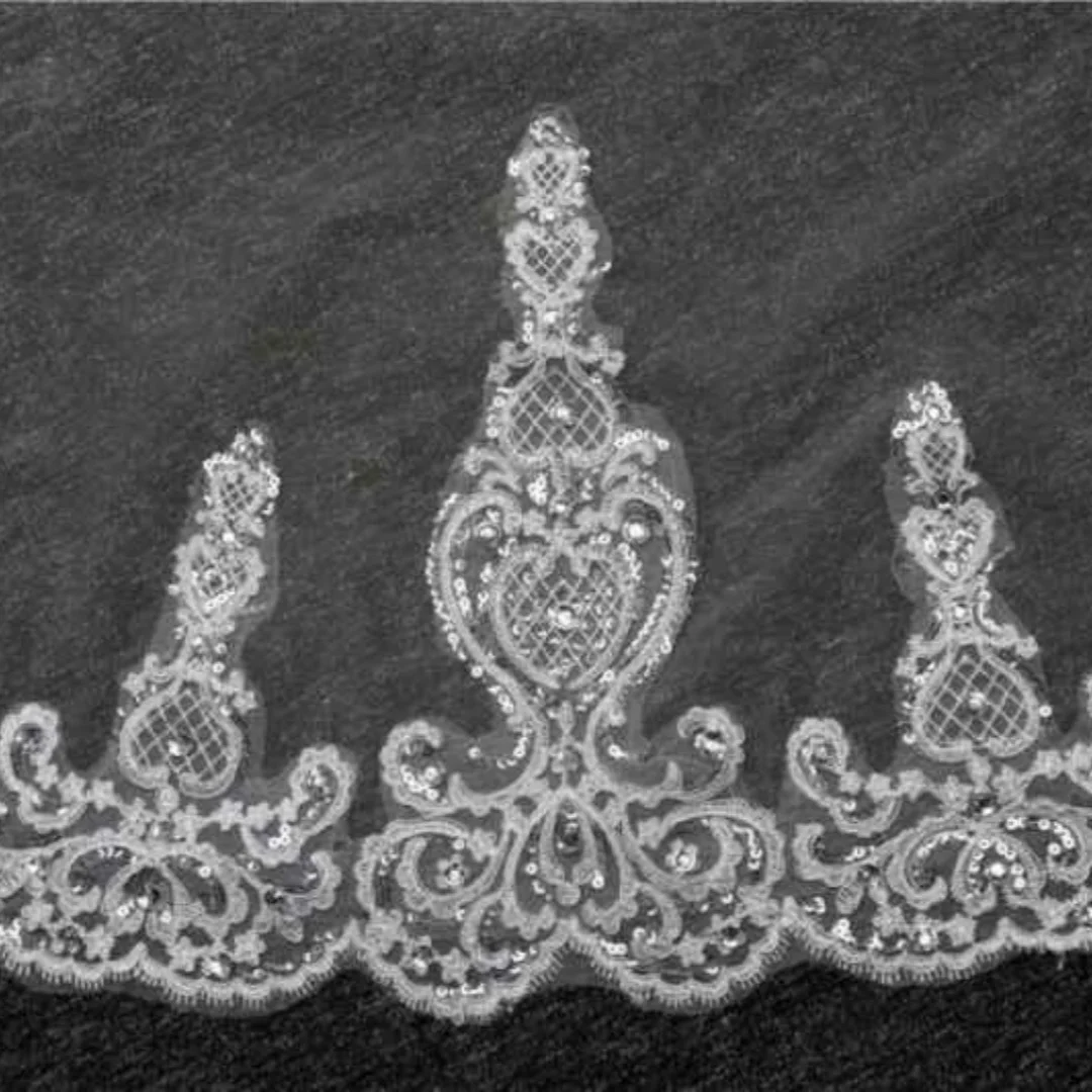 Sequins Lace Appliques Edge Bridal Veils One Layer Cathedral Length Wedding Veils Soft Tulle Wedding Accessories Custom Made