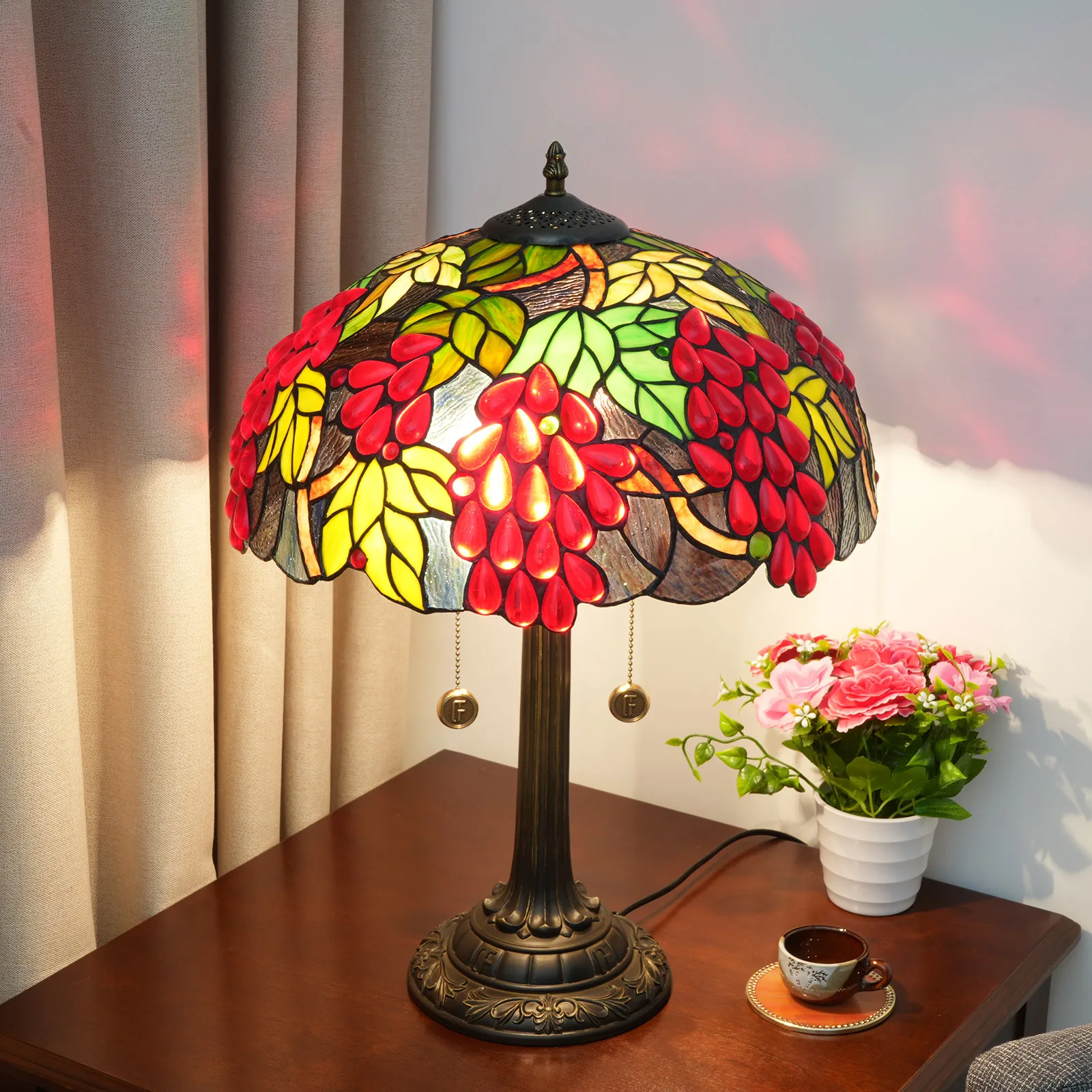 16 Inch Handmade Tiffany Table Lamp Stained Glass Leaf Lamp for Home Office Decoration Perfect Table Light for Living Room