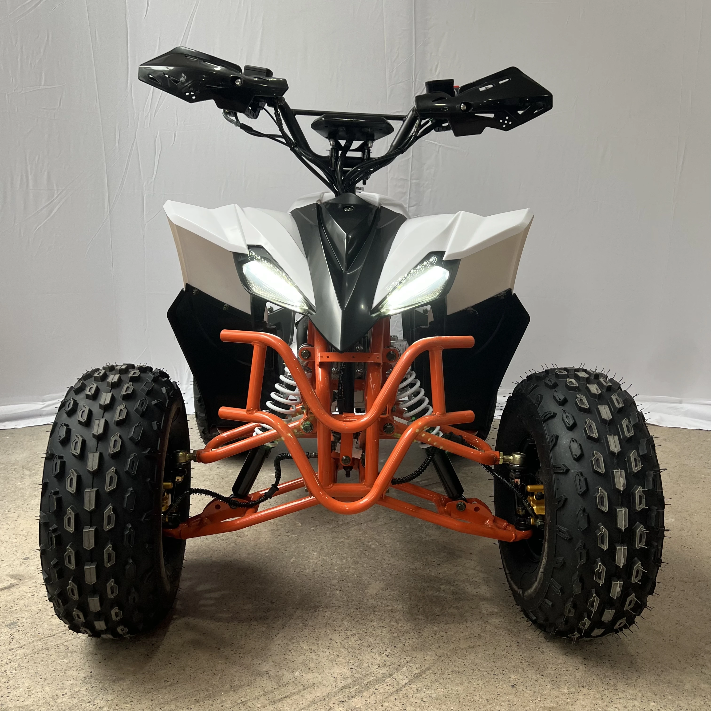 

ATV Пляжный мотоцикл Вездеход 200cc Обратный 4-колесный внедорожник Полевые гонки Горные трансграничные