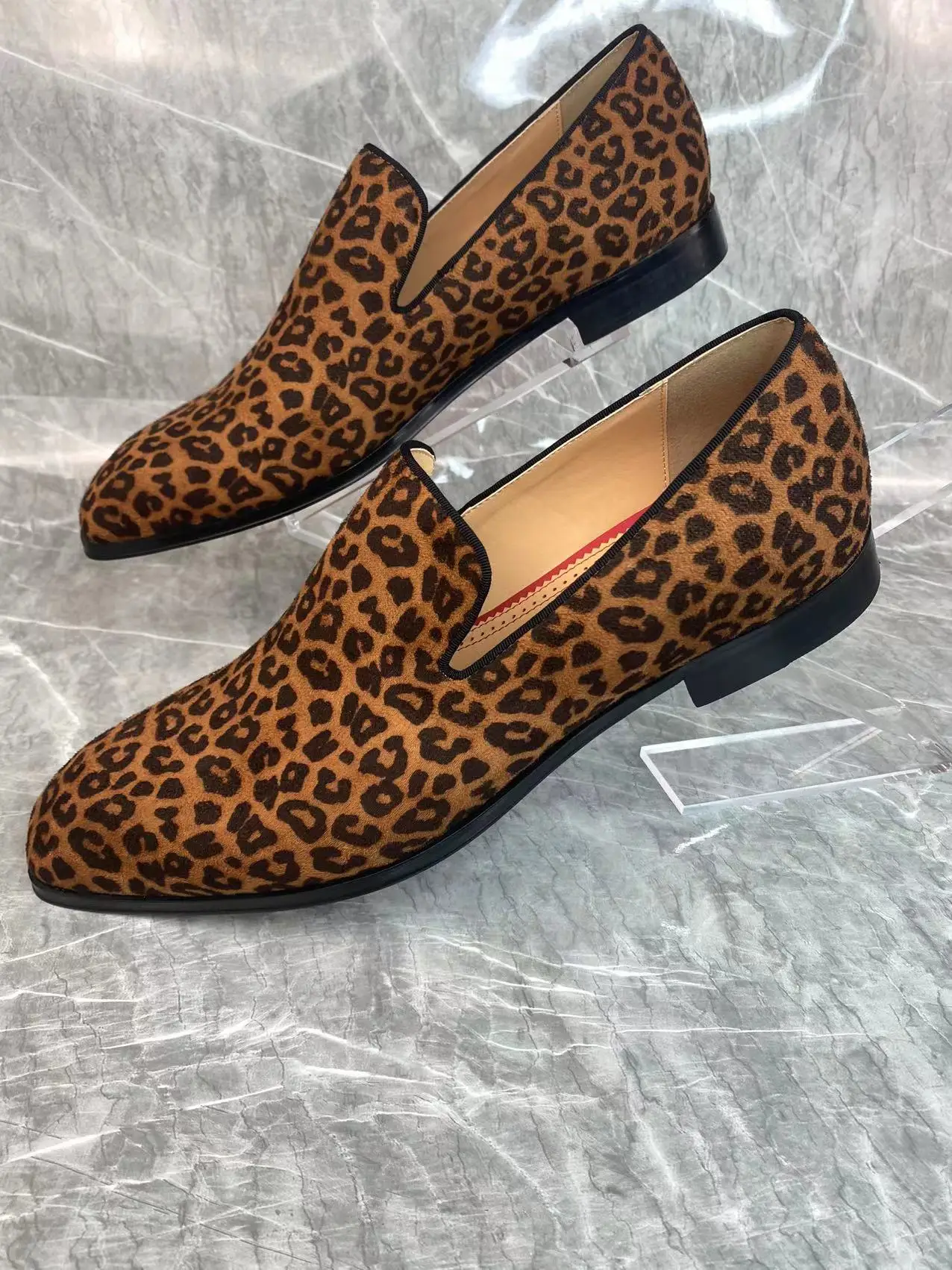 Suede Leopard Print Shoes For Men Low-heeled Loafers Pointed Head Slip On Calfskin Welted Wedding Dress Business Single Shoes