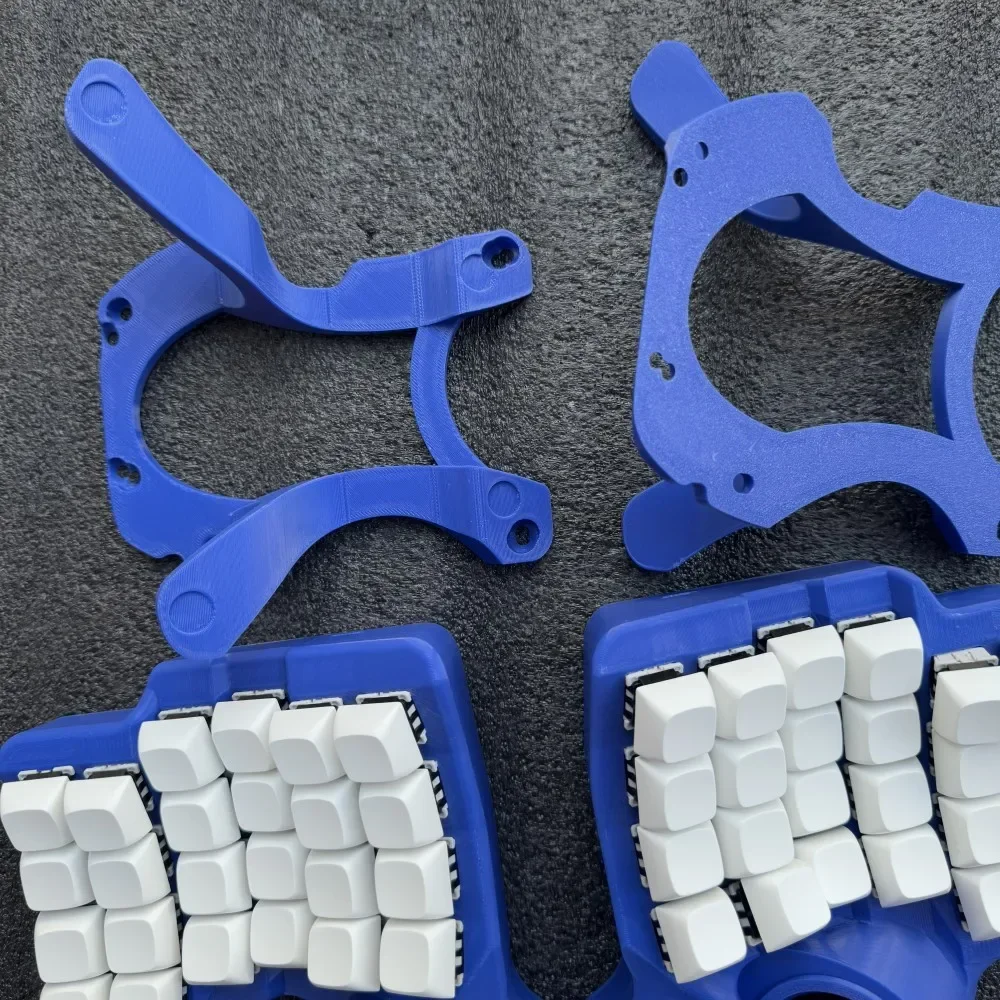 Kit tastiera divisa Charybdis Tastiera blu 4x6 doppia modalità cablata Bluetooth personalizzata Interruttore MX Tastiera meccanica divisa Trackball