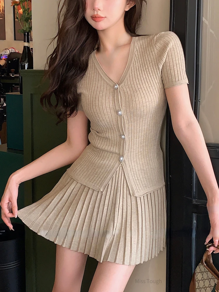 Summer Korean Fashion Retro Two Piece Set Women Elegant Party Mini Skirt Set Female Bodycon Casual Tops+Pleated Skirt Suit 2023