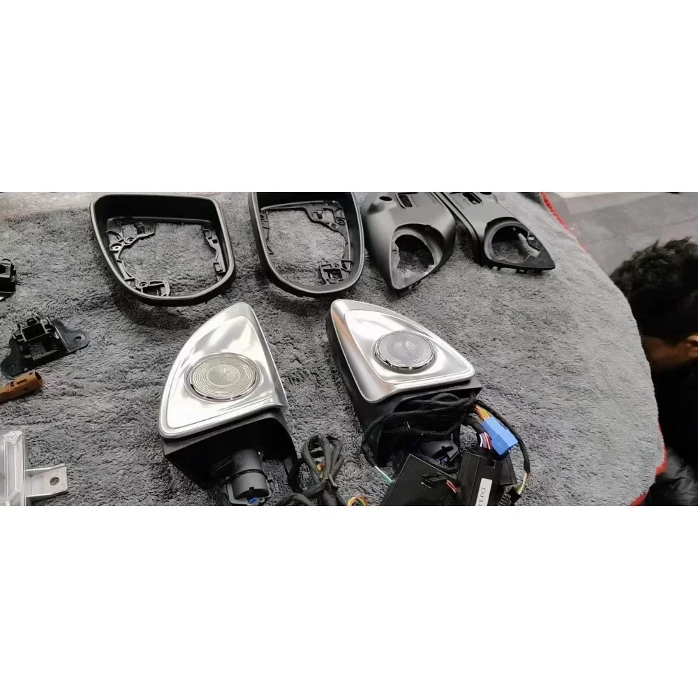 優れたHYD車載4D回転ツイータースピーカー（メルセデス・ベンツGLC W253用、アンビエントライト付き）