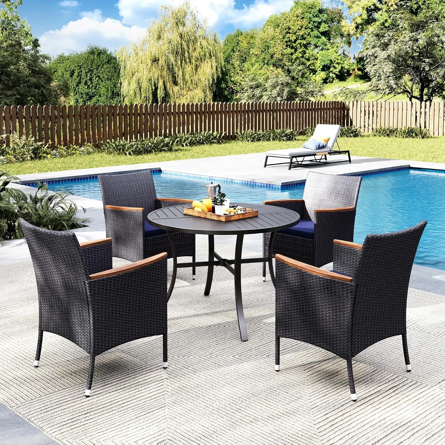 Outdoor Furniture Dining Set - طقم طعام للفناء الخارجي لـ 4