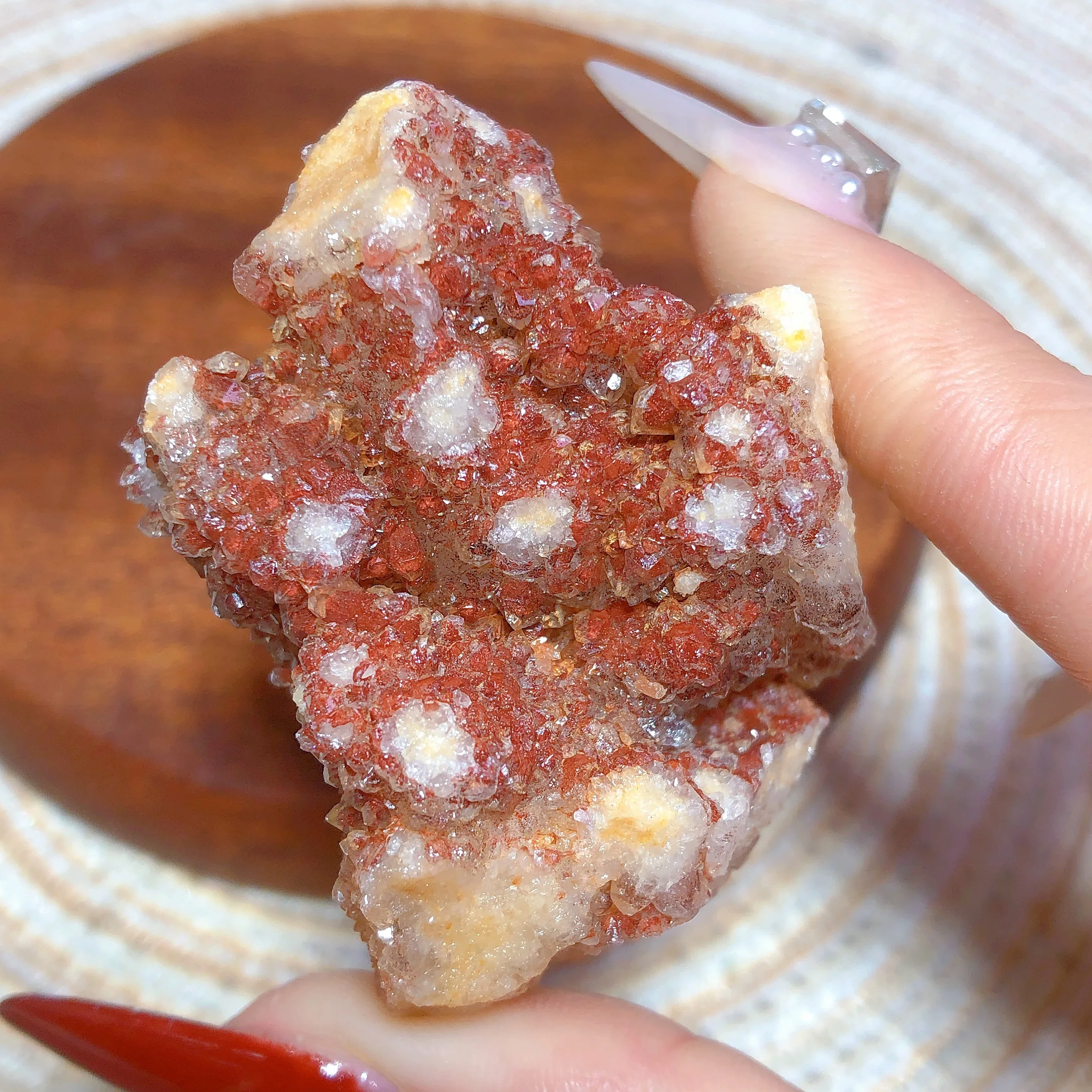 

Natural Crystal Red Quartz Hematite Vanadinite Druzy Raw Stone Specimen Painting Energy Wholesale Home Decoration Energy