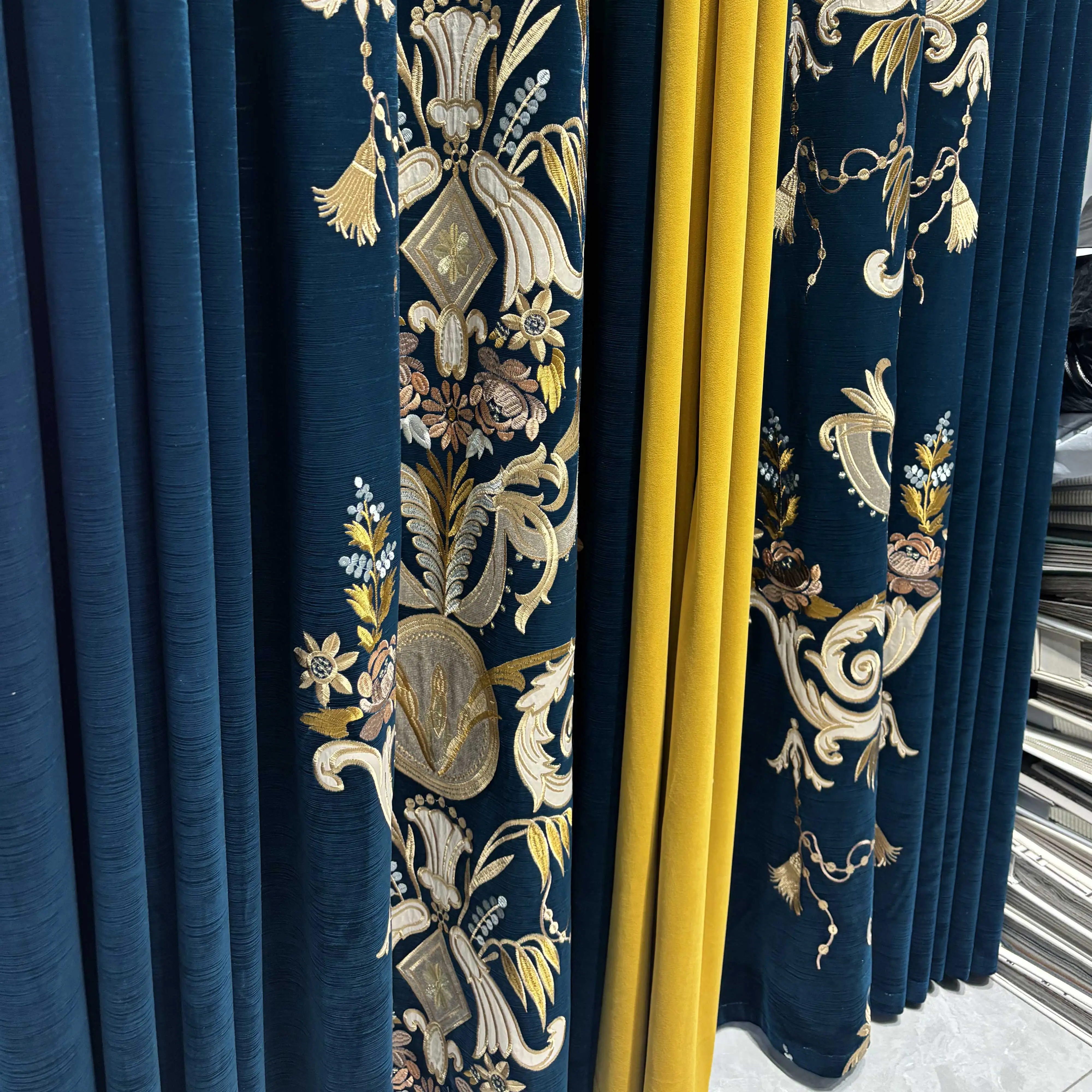Custom luxury retro European embroidery texture chenille living room lace blue blackout curtain tulle valance drape M1817