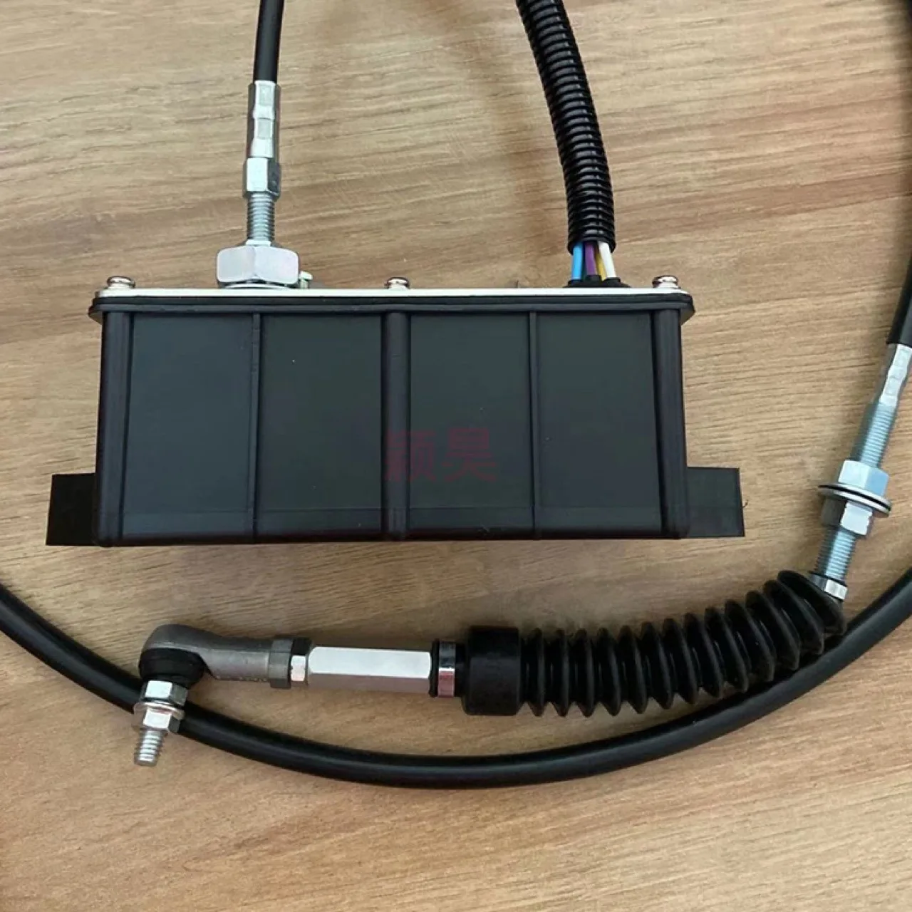 21EN-32260 automatic throttle motor, suitable for excavator R215 automatic throttle motor motor