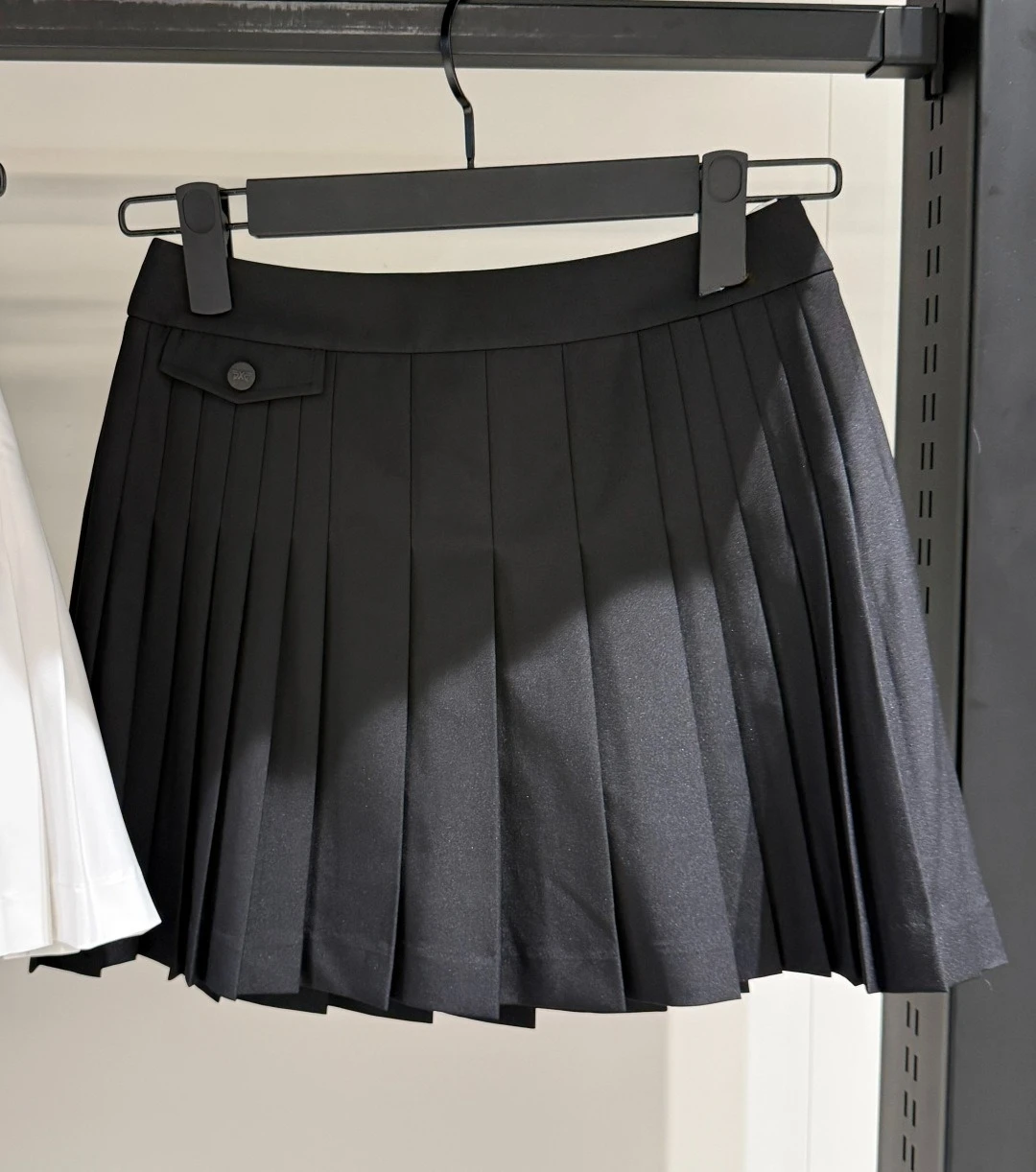 2026 Korean Style Women's Golf Skirt Early Autumn Pleated Skort Quick Dry Slim Fit Sports Tennis Skirt with Shorts