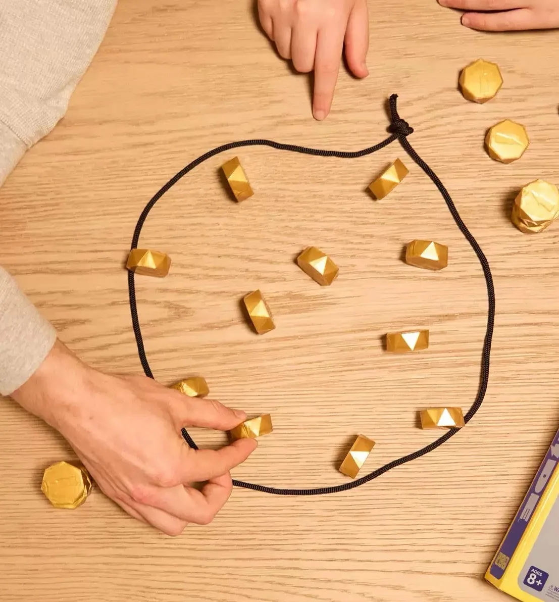 33MM 磁気ゲーム インタラクティブマグネットボード 卓上戦略ゲーム 子供 大人 家族向け 楽しい 子供向けギフト 教育ボードゲーム