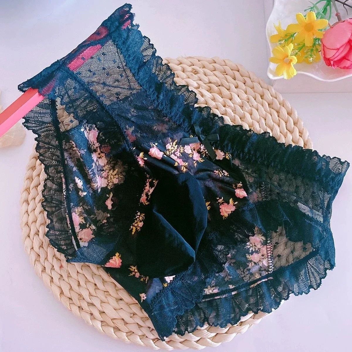 

Man Lace Briefs