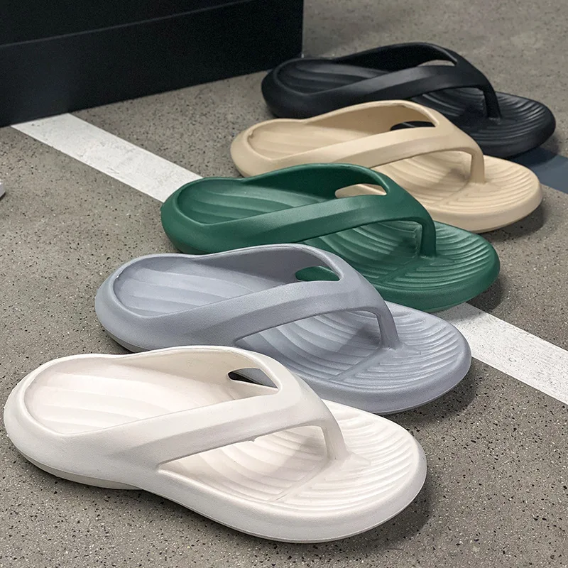 

2026 new flip-flops men's bath bathroom outdoor non-slip travel fashion outer wear student beach slippers lightweight