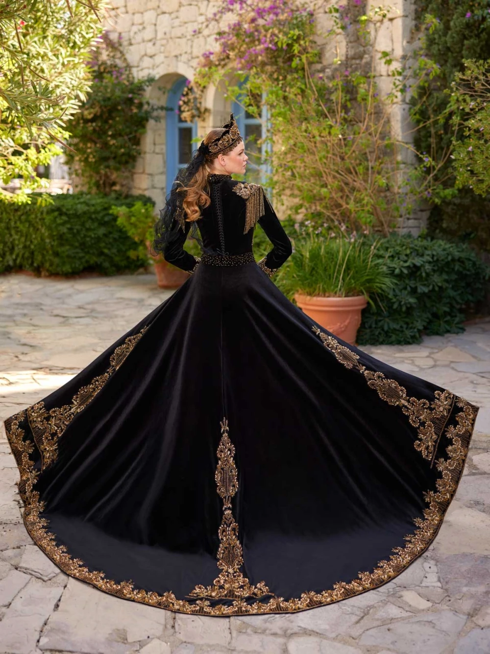 Black Fringed Embellished Gold Lace Evening Gown Velvet Customized Dresses Elegant Floor-length Plus Size Gown Robe De Mariée