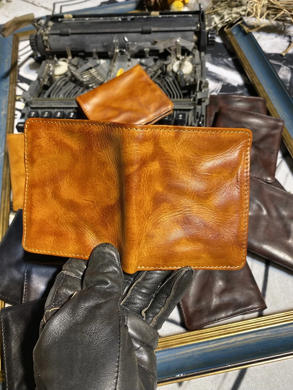 Tailor Brando Genuine Vegetable Tanned Cowhide Washed and Distressed men's Short Zipper All-Inclusive Vintage Pleated Wallet