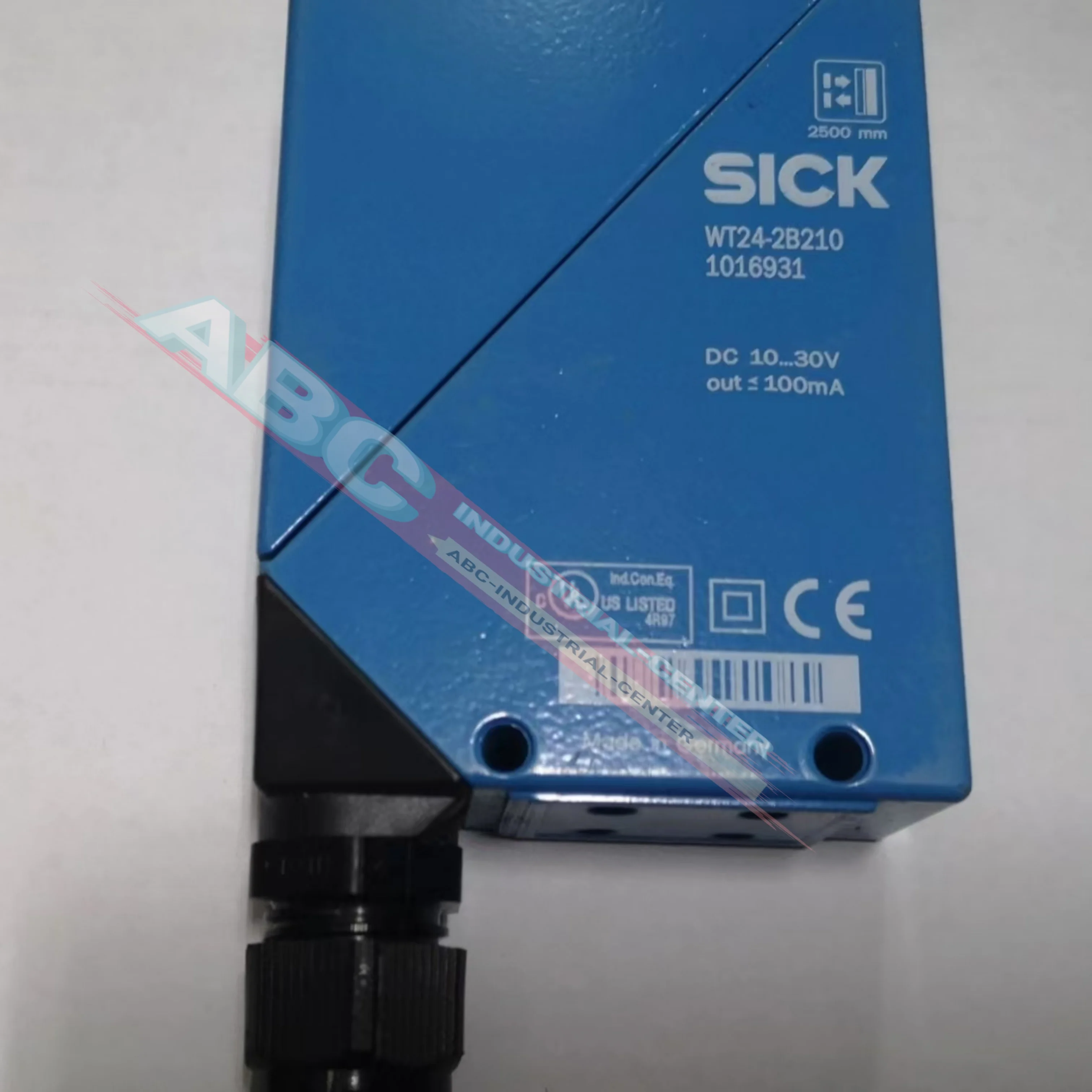 

Photoelectric Switch brand new WL18-3P430 1025911 WT24-2B210 1016931