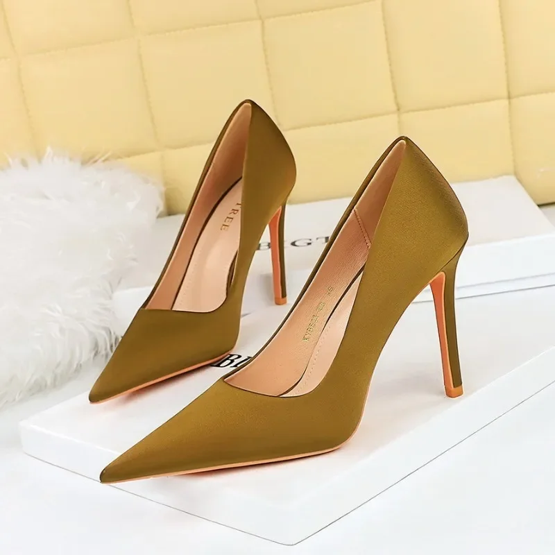 

BIGTREE Shoes Fashion High Heels Silks Satins Women Pumps Pointed Shoes Lady Heels Stilettos Office Shoes Stilettos Plus Size 43