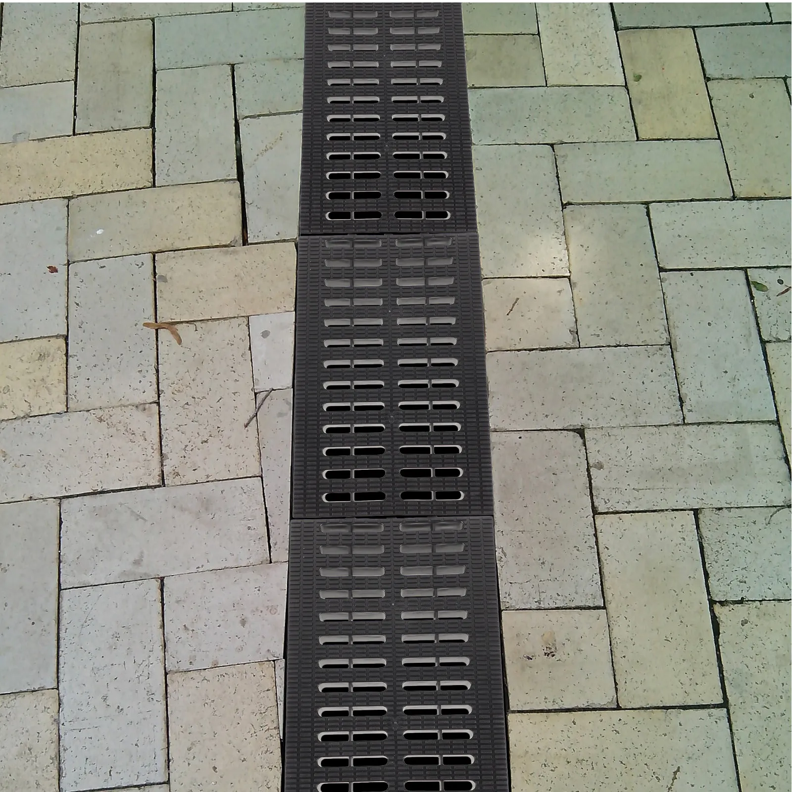 

Drain Channel Pipe Cover Trench Grille Drainage Grating Gully Covers Outdoor Grate Plastic System