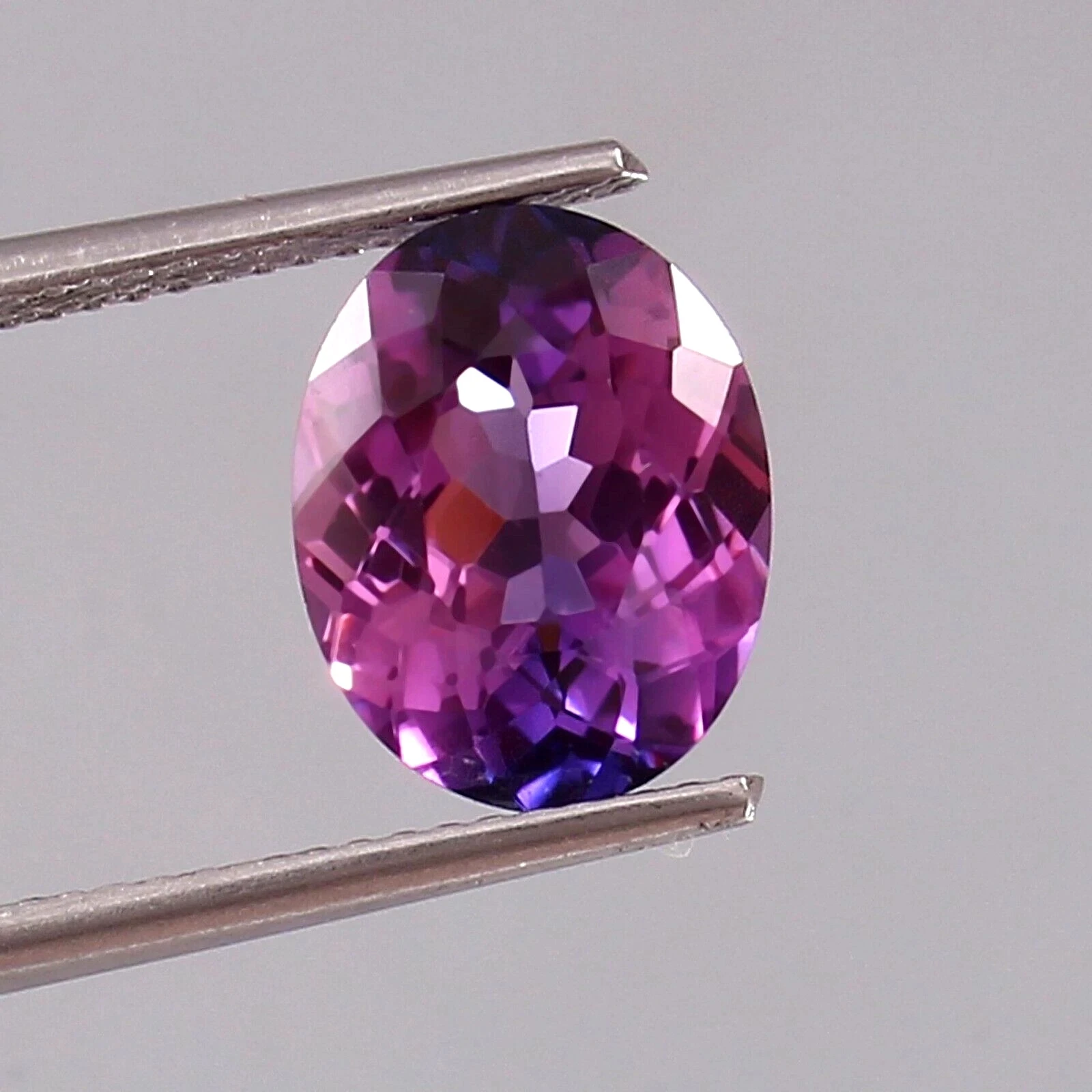 

Фиолетово-красный сапфир, выращенный в лаборатории, овальной формы, 3x4~10x12 мм, свободный камень для ювелирных украшений и инкрустации.