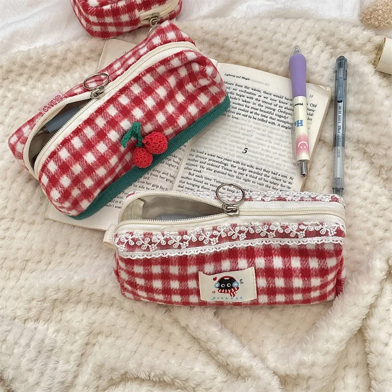 

Soft Woolen Plaid Women's Travel Storage Bags College Girls Stationery Pencil Case Retro Female Cosmetic Bag Makeup Handbags