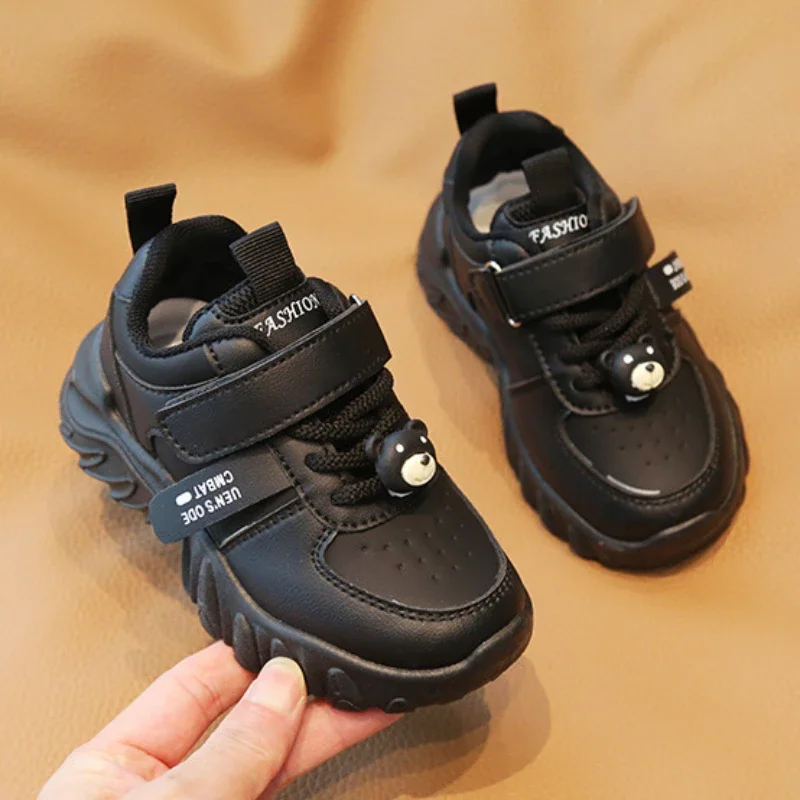 

Boy Girl Casual Running Sneakers Soft Sole Comfort Lightweight Kids Solid Color Shoes Fashion PU Leather Children Sports Shoes