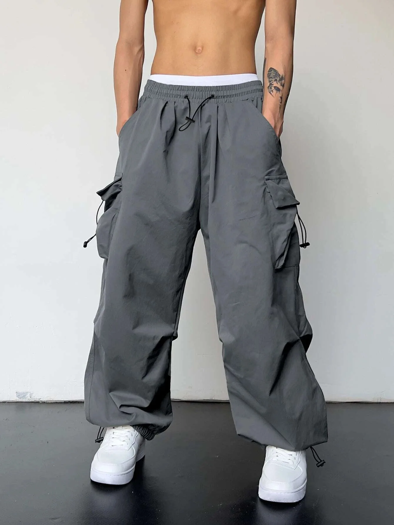 GRAY