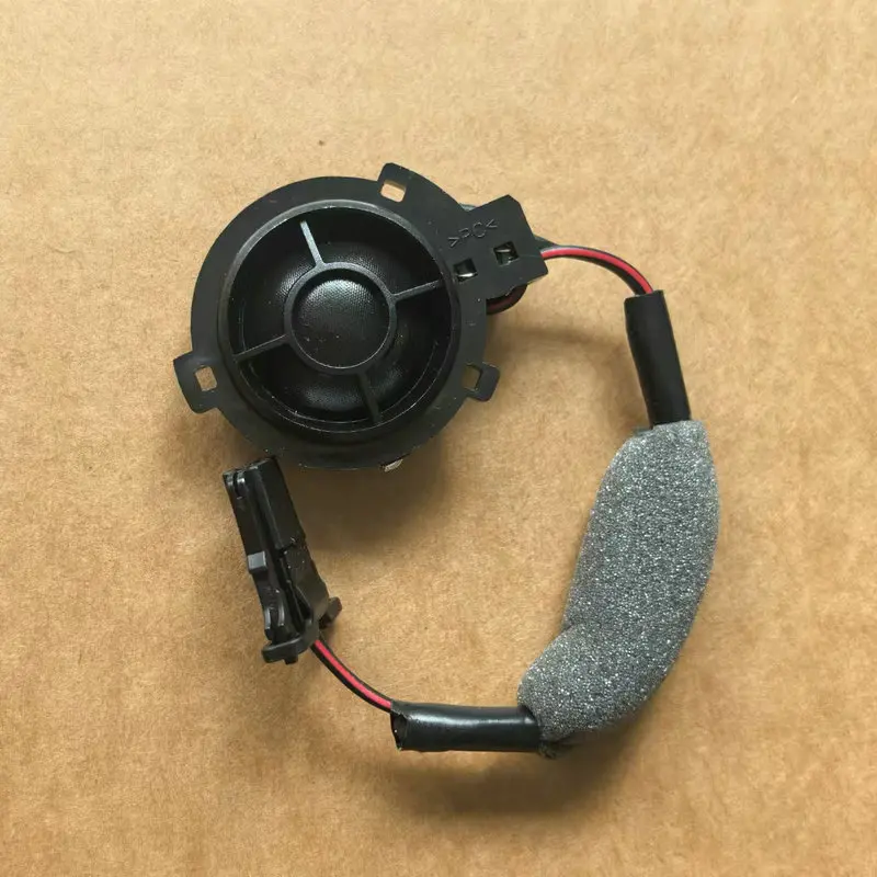For Polo Passat Touran  Bora golf Jette Octavia Front A-pillar tweeter Treble
