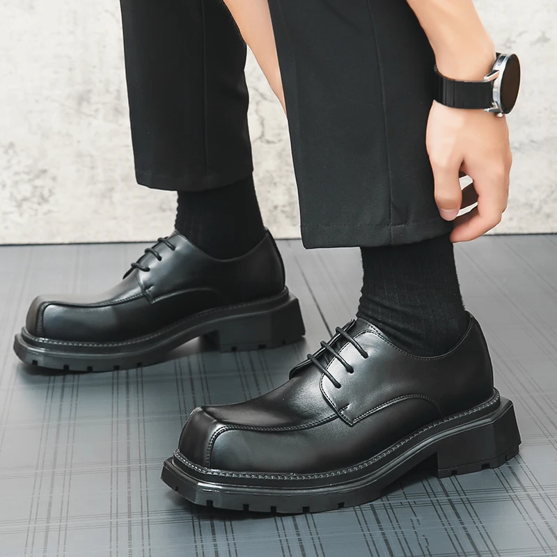 

Thick soled square toe men's leather shoes Trendy street style Outdoor leisure business party Youth walking Classic Black shoes