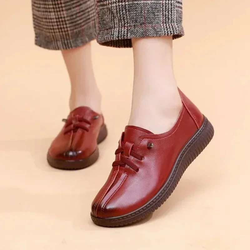 الدانتيل يصل الشقق المرأة أوكسفورد مريح أحذية من الجلد الإناث مصمم المتسكعون امرأة سوداء الانزلاق على السيدات أحذية قيادة ريترو متعطل