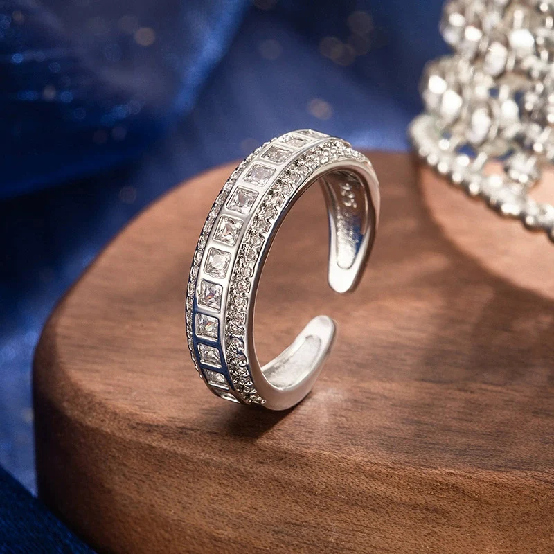 Gorgeous Heavy Industry Zircon Ring Sparkles Finger Jewelry High Grade Sense Charm Fashion Rings For Women KOFSAC