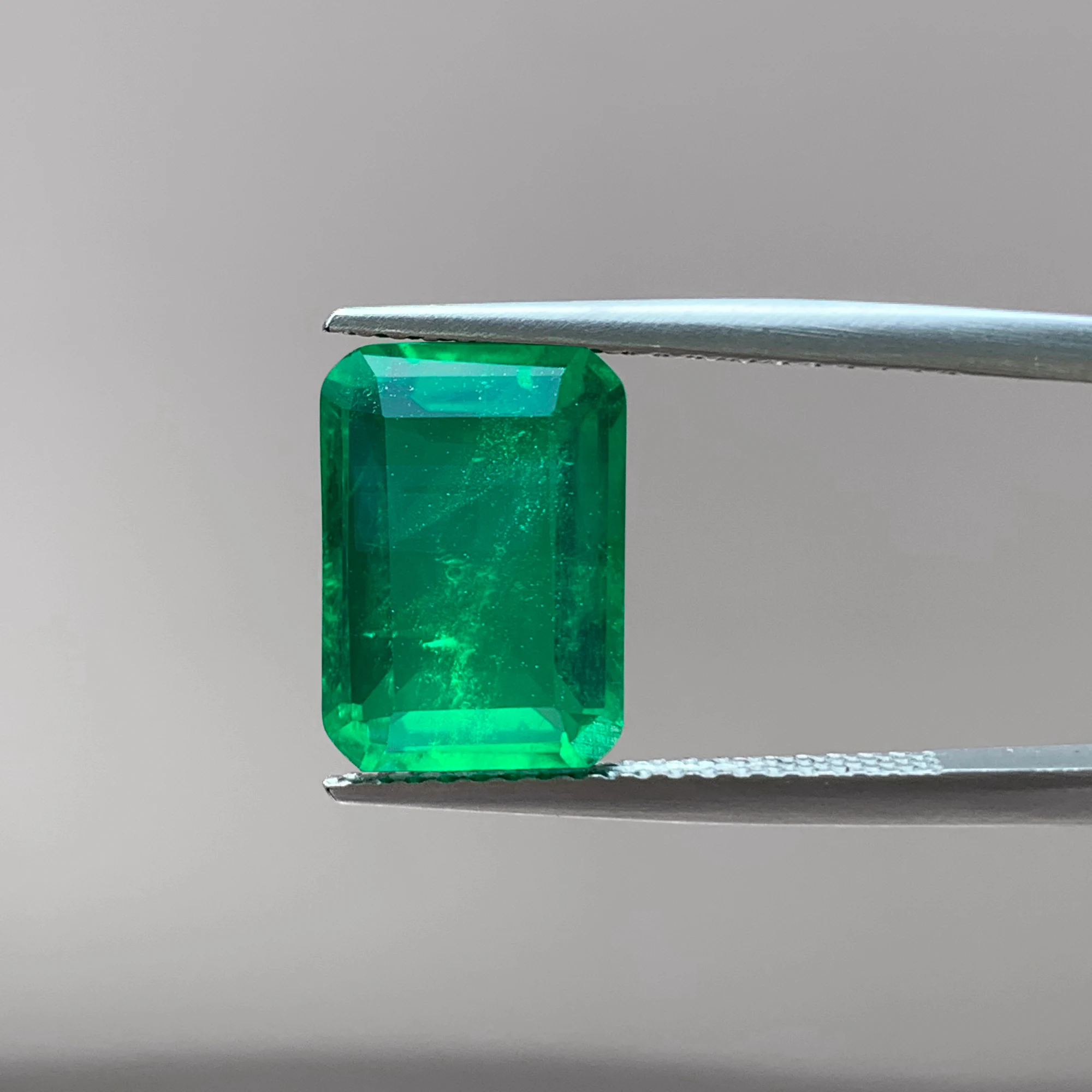 Fusion Gemstone Gre…