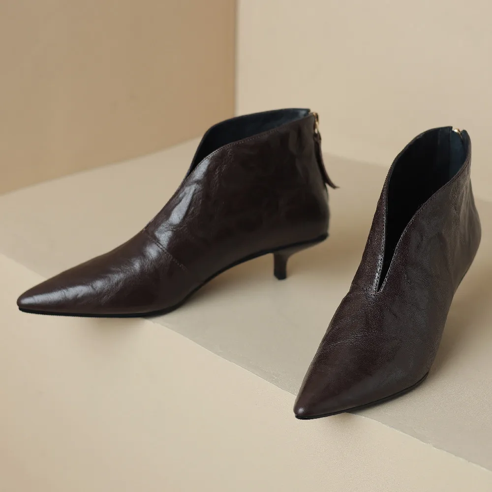 Women\'s autumn spring boots 2023 new genuine leather thin high heel pointed toe back zip short booties British Style ankle boots