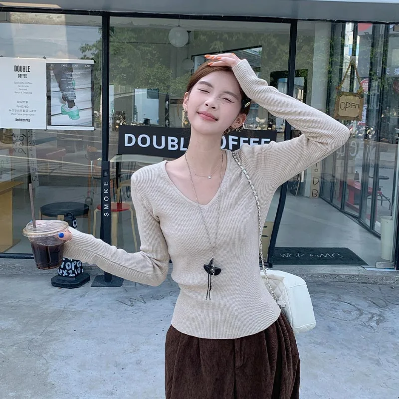 Antumu 2026 New Fashion All-match V-neck Knit Pullovers Women's Clothing Solid Casual Slim Long Sleeve Tops Office Lady Sweaters