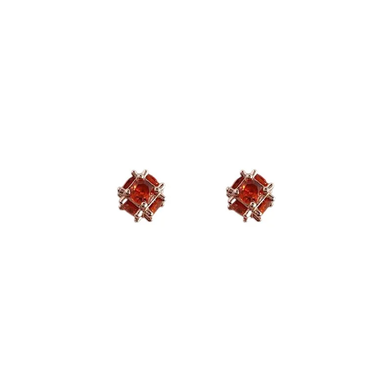 DIY accessories Fashion small geometric zircon stud earrings women's French niche high-end earrings light luxury texture versati view 5