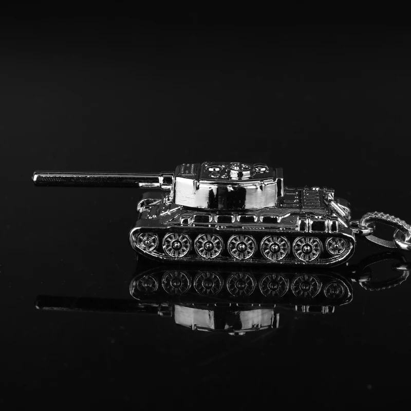 Game World Of Tanks Keychain Men Toys 3D Tank Pendant Key Rings Key Accessories For Male Buckle Metal Key Holder Porte Clef Gift