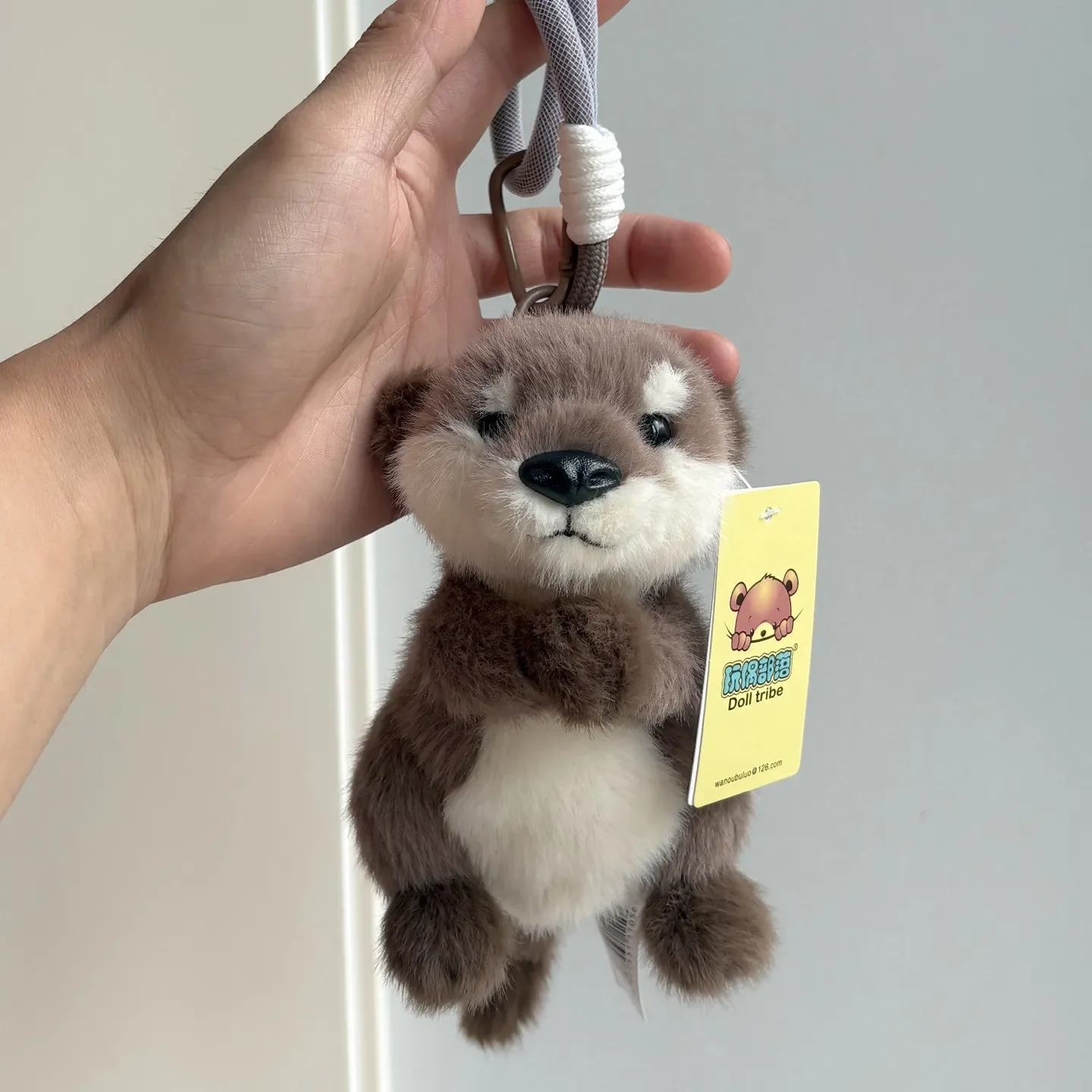 pingente-de-pelucia-de-lontra-kawaii-fofa-e-macia-com-expressao-sorridente-tema-lontra-marinha-e-de-rio-charm-para-bolsa-presente-de-aniversario