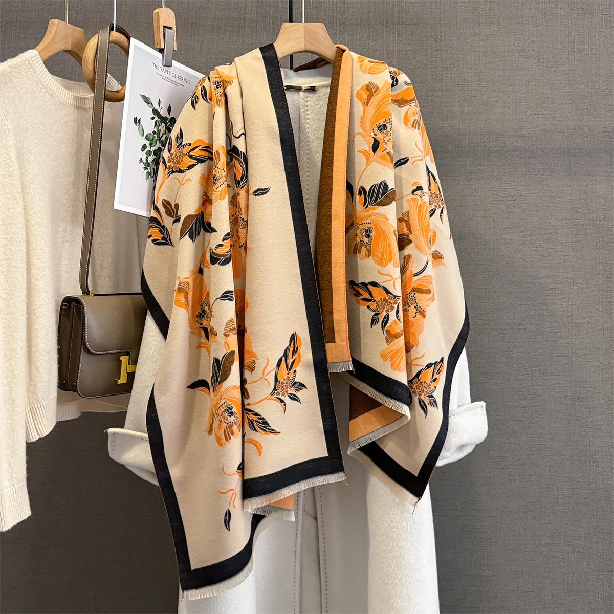 

Теплый шарф для шеи для женщин, зимняя утолщенная шаль из пашмины с кисточками, искусственный кашемир, осеннее теплое элегантное женское одеяло с цветочным принтом