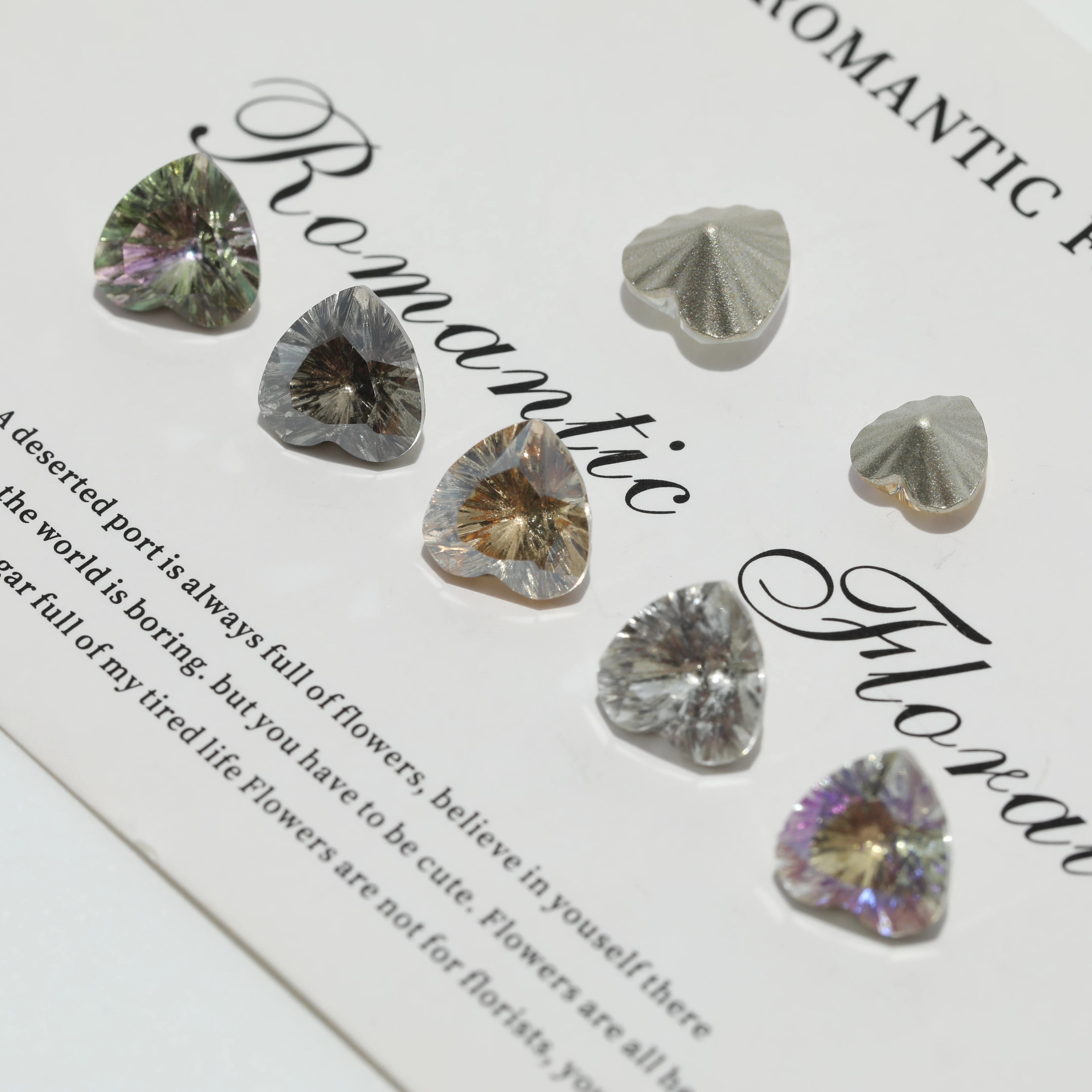 GRST Glänzende Kristallsteine DV4007 Herzform Premium Millennium Serie Strasssteine DIY für Nagelkunst, Hochzeitskleider, Taschenzubehör – Detail 3