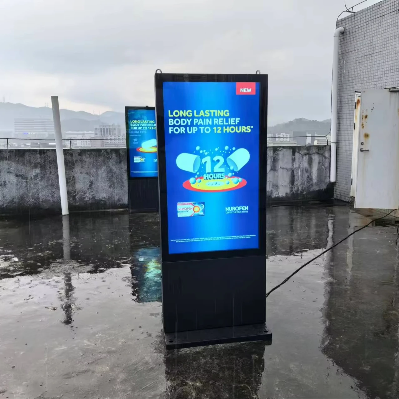55 Inch Touch Screen IP65 Waterproof Video Totem Advertising Play Information Kiosk Lcd Outdoor Digital Signage And Display