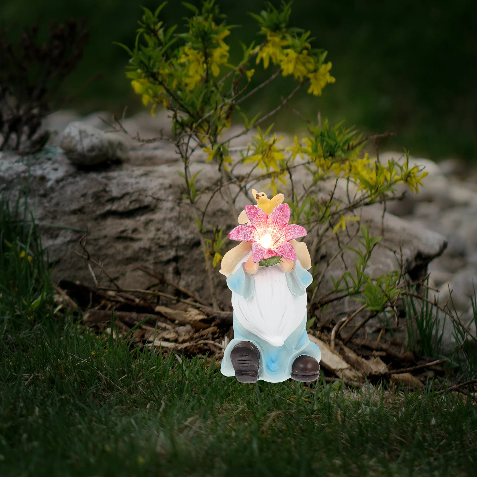 

Glowing Gnome Statue Lawn Decor Resin Adornment Photo Prop Festive Look Cozy Atmosphere Halloween Gift