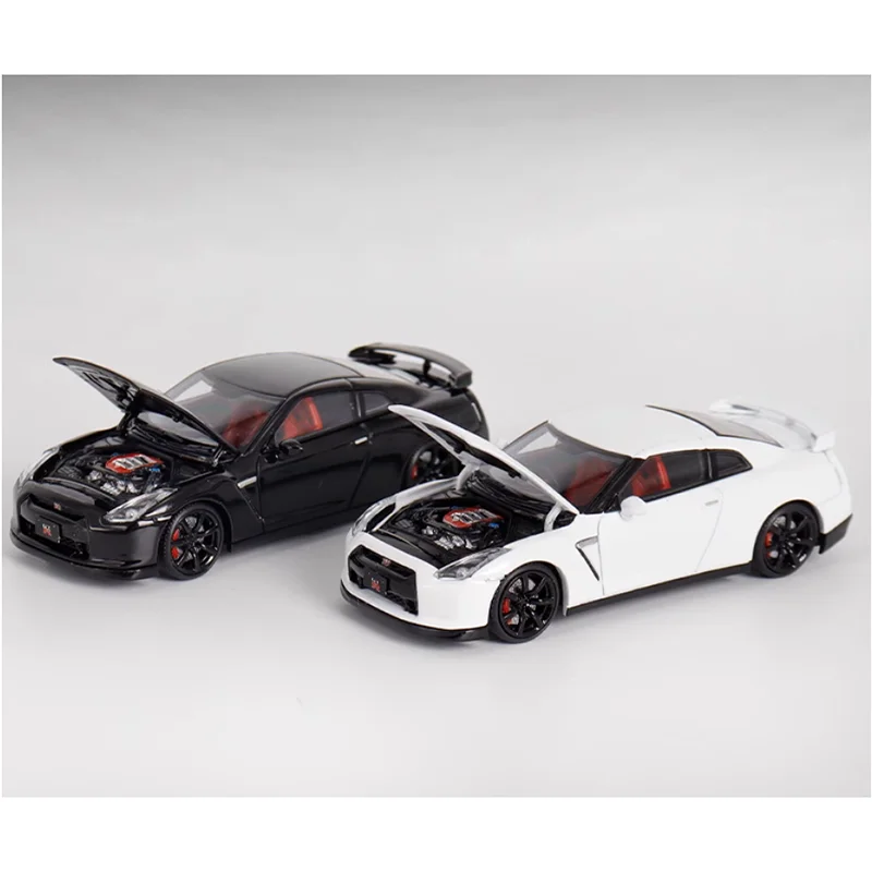 

Diecast Original 1:64 Scale Nissan GTR R35 Sports Car Simulation Alloy Car Model Static Display Collectible Toy Gift Souvenir