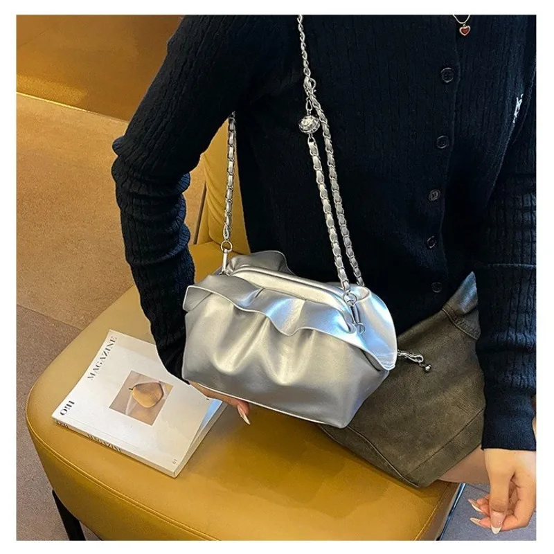 

Fashionable Women Leather Handbag High End Classic Elegant Crossbody Messenger Tote Bag for Daily Use
