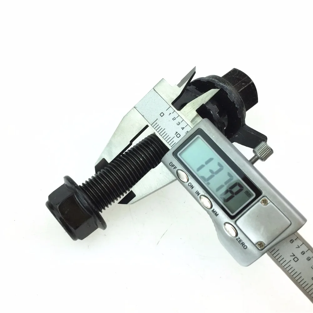 1pcs 18mm Auto parts Four wheel alignment tire eccentric screw adjustment camber bolt Black 10.9 bolt -18mm