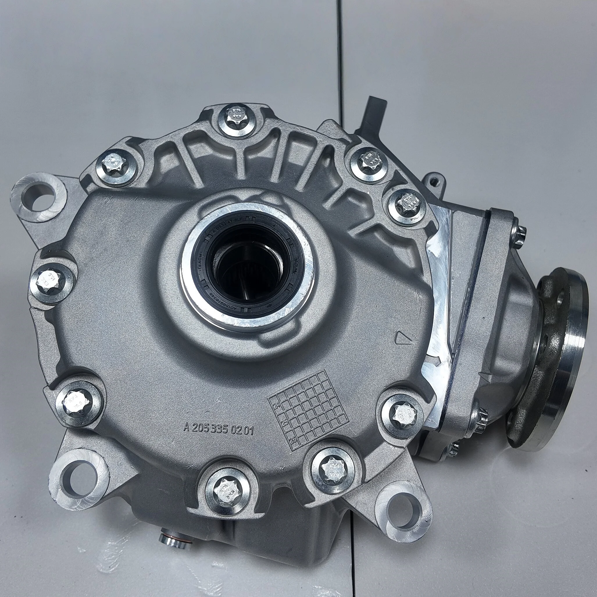 Front Axle Differential Assembly 3.266 Ratio for Mercedes-Benz C300 E350 GLC300 , Replaces A2053306700 205330420780