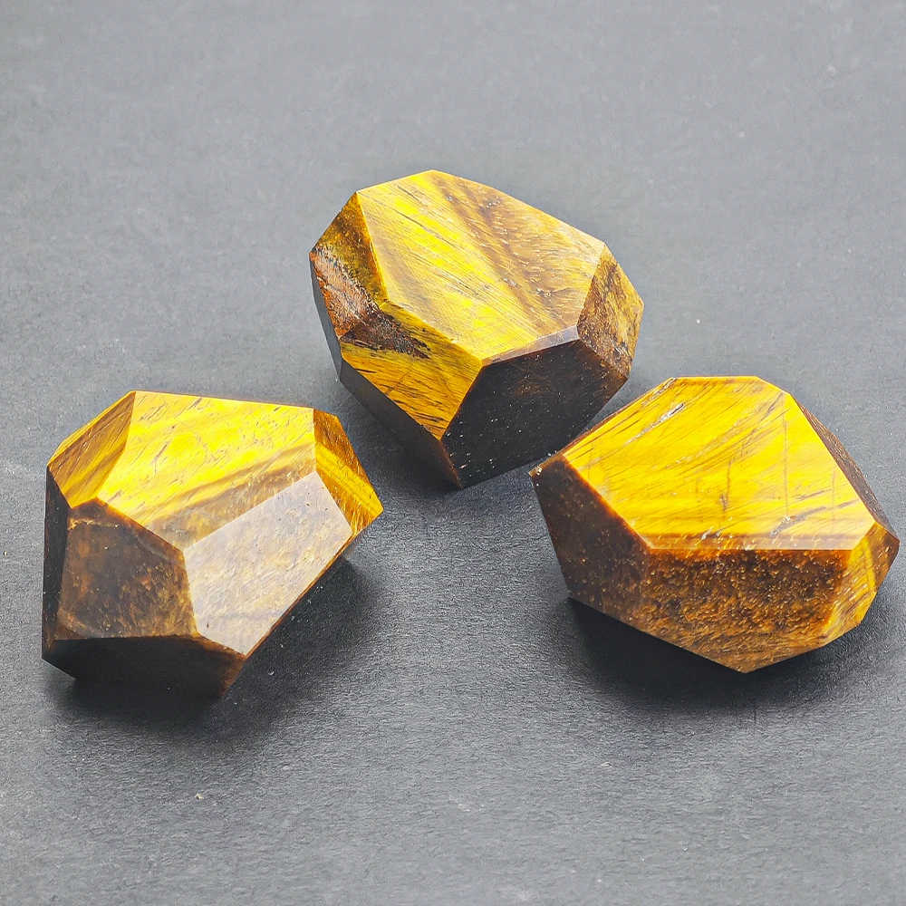 1PC Natural Tiger Eye Stone Burnishing Geometric Polyhedral Section Crystal Stone Crafts Landscape Stone Crafts Home Decoration