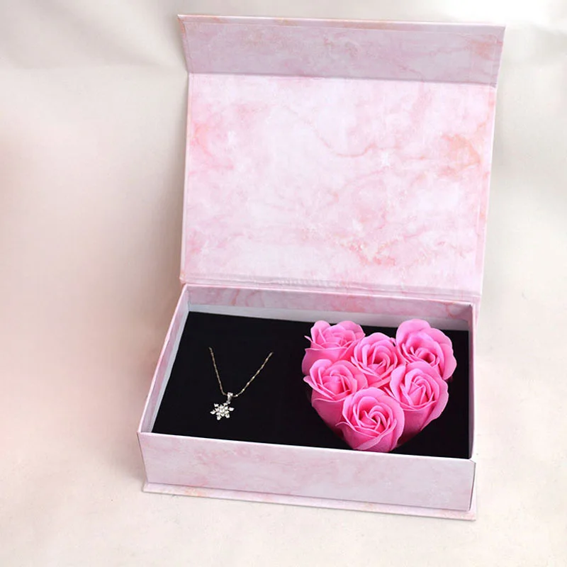 Exquisite Jewelry Box Couple Gift Ring Necklace Packaging Romantic Flowers Gift Box Jewelry Display Box