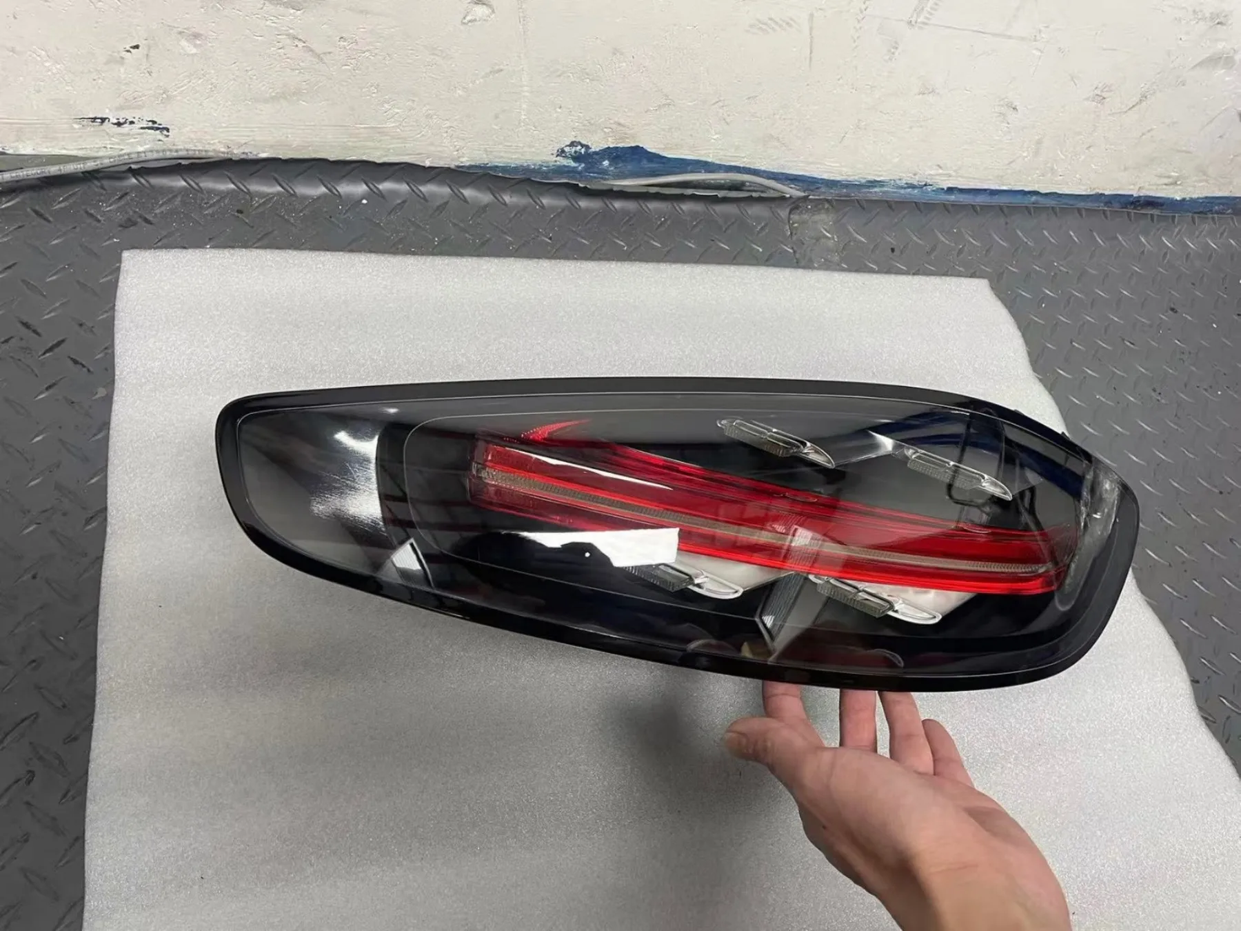 Misura per Porsche 718 Fanale posteriore 2016-2023 Porsche Boxster Fanale posteriore Porsche Cayman Stoplight 982 luci posteriori Rosso Plug And Play