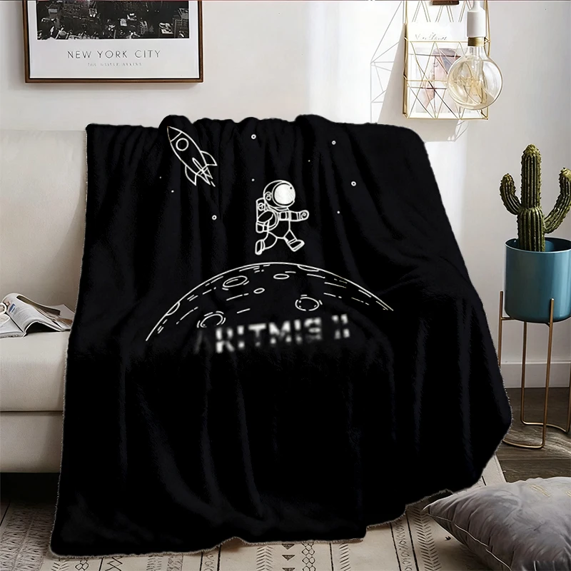Artemis II Astronaut Moon Landing Flannel Blanket Space Mission Flannel Throw, Lunar Exploration Cozy Blanket