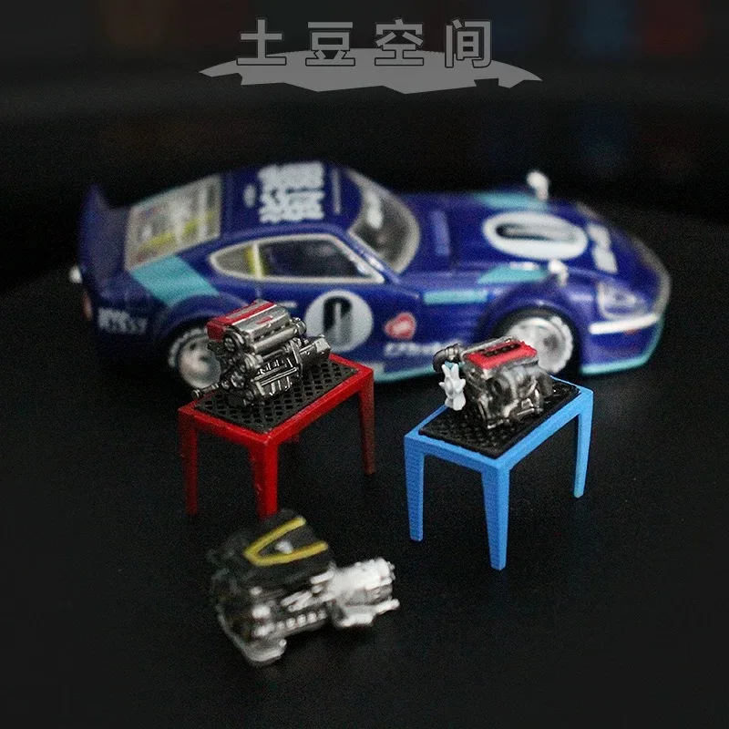 O modelo de mesa de exibição do modelo de motor em escala 1/64 é adequado para combinação de cena de modelo de carro 1/64