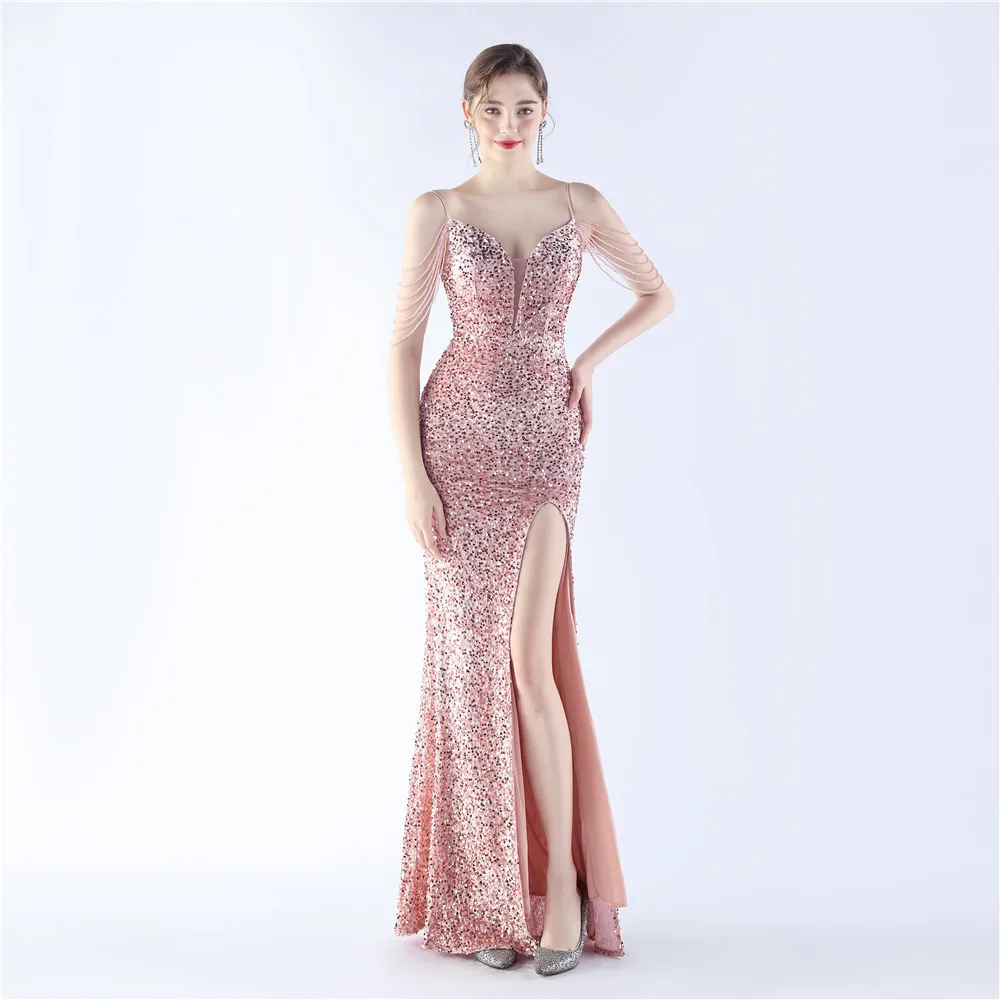 

Sexy V-Neck Prom Dresses with Shimmering Sequin Beading and Trumpet Mermaid Skirt